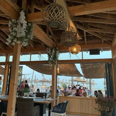 Cmc Seaview Апартаменты